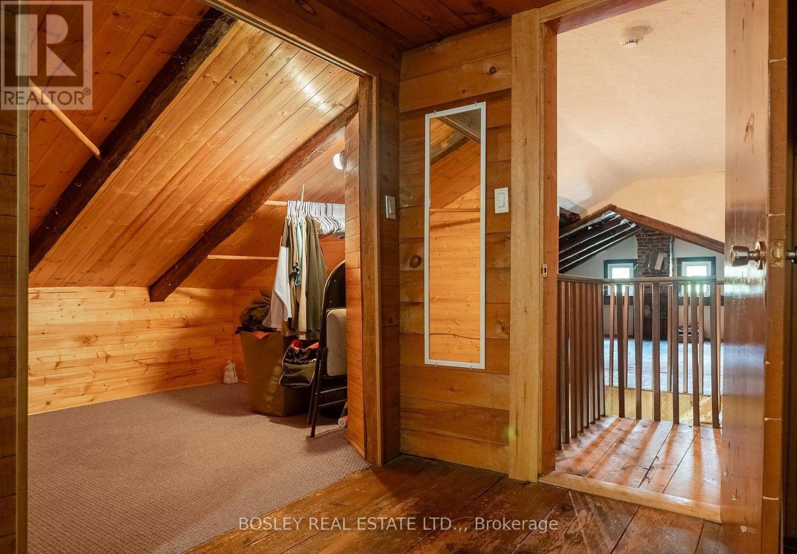 5080 SHERKSTON ROAD - 26