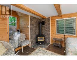 Cottage - 150 Farlain Lake Road E, Tiny, ON L9M0B5 Photo 9