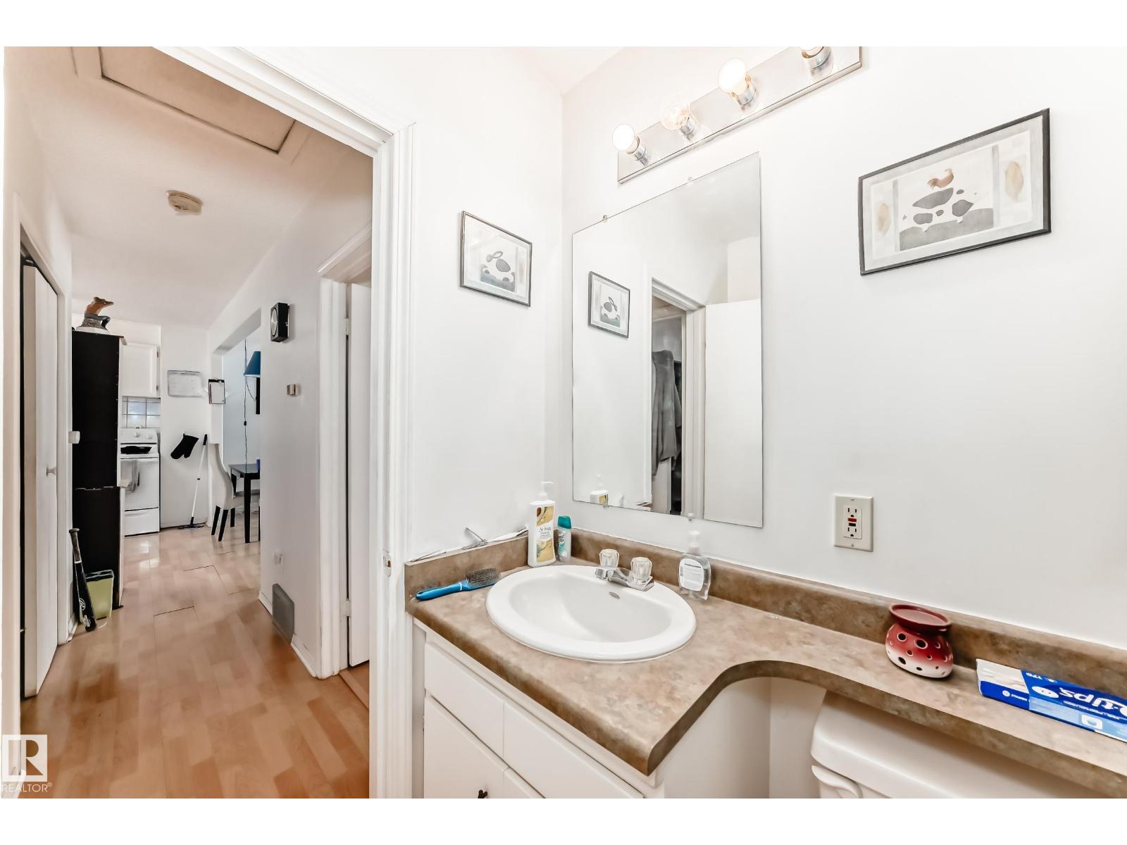 15515 92A AV NW - 20