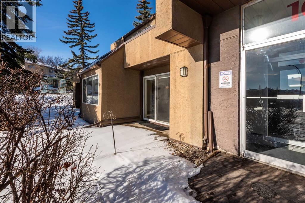 #1 101 Village Heights SW - 30