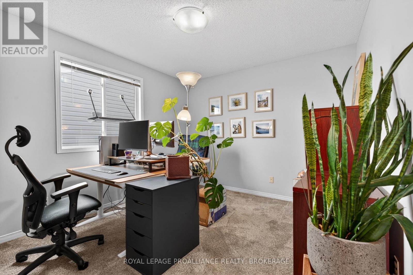 964 RAINBOW CRESCENT - 17