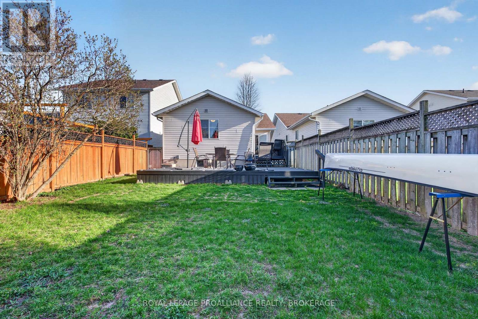 964 RAINBOW CRESCENT - 30