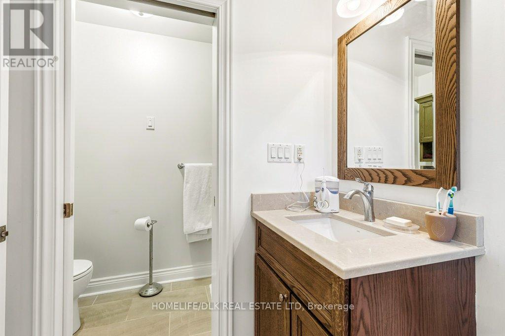 109 CHARLOTTE STREET - 21