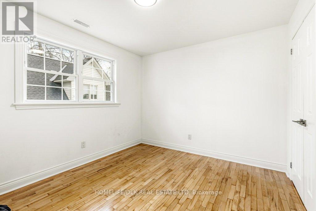 109 CHARLOTTE STREET - 26