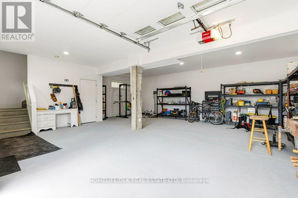 109 CHARLOTTE STREET - 30