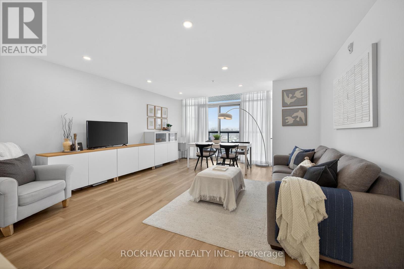 #503 5 HAMILTON STREET N - 13