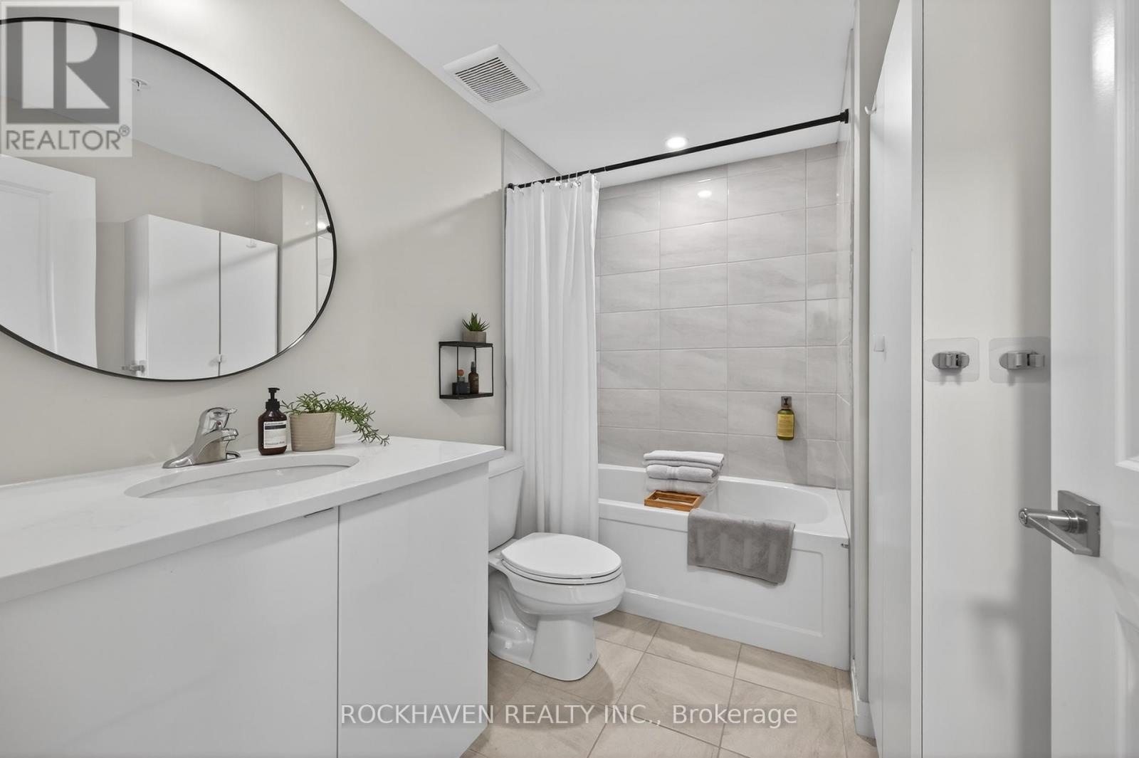 #503 5 HAMILTON STREET N - 24