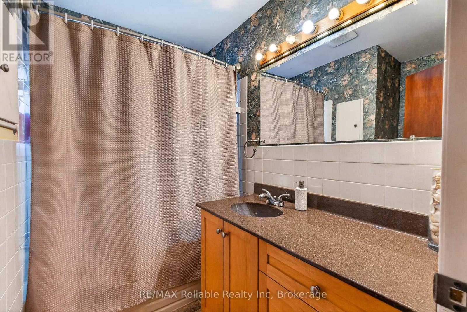131 CAYLEY STREET - 15