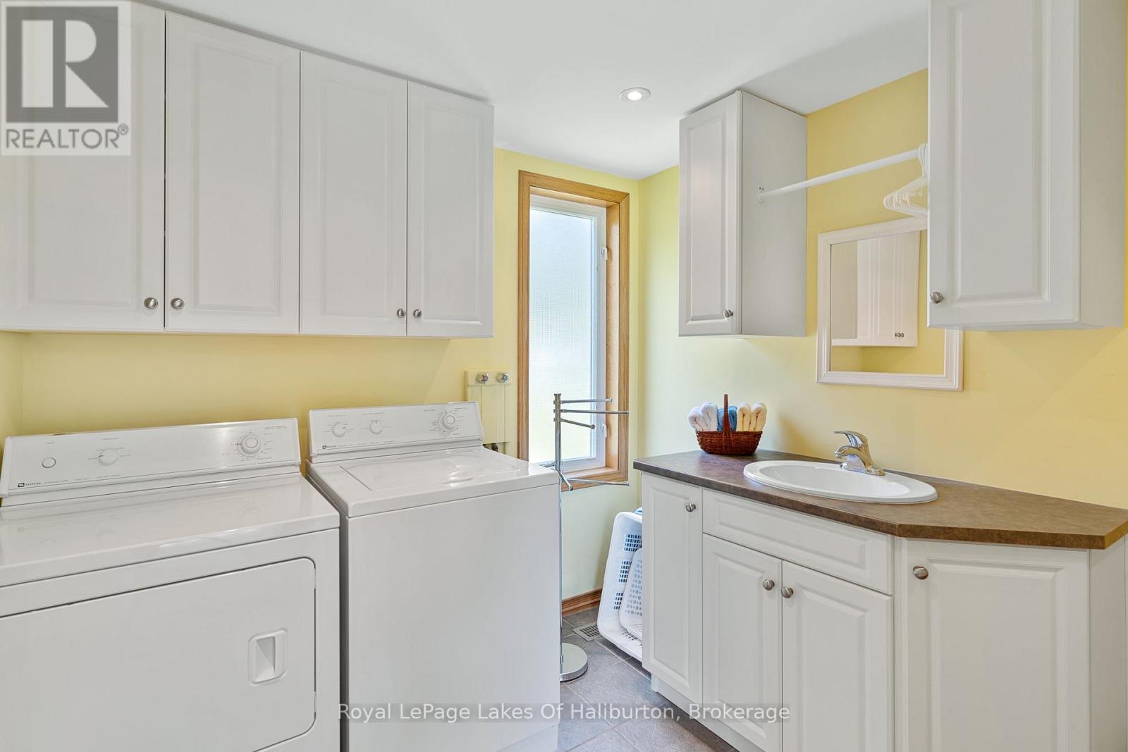 1089 PIONEER ROAD - 33