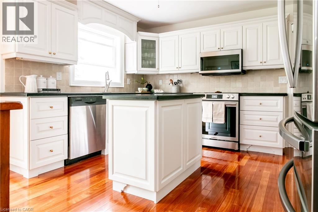 1577 OLD SPAR Court, Mississauga, Ontario, L5J1B4 — Photo 13