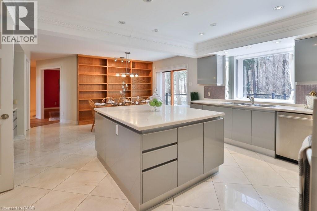 670 MEADOW WOOD Road - 9