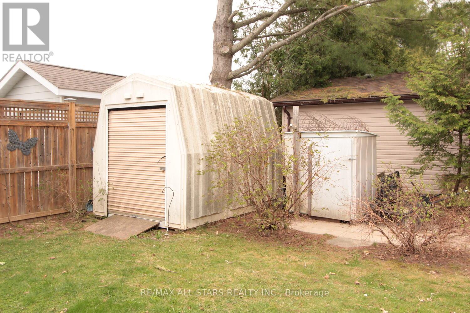 137 REID STREET - 24