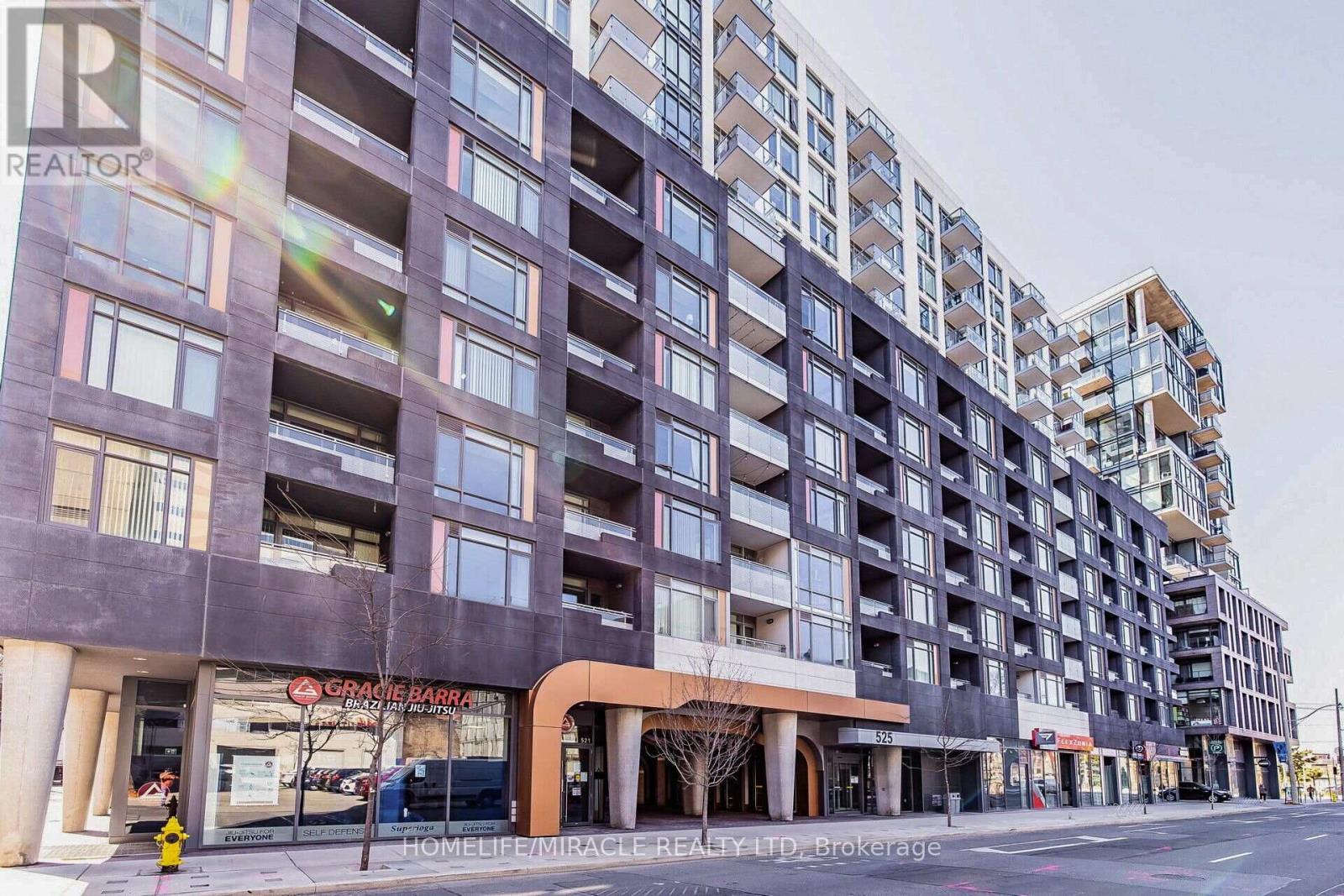Listing photo of 501 - 525 ADELAIDE STREET W