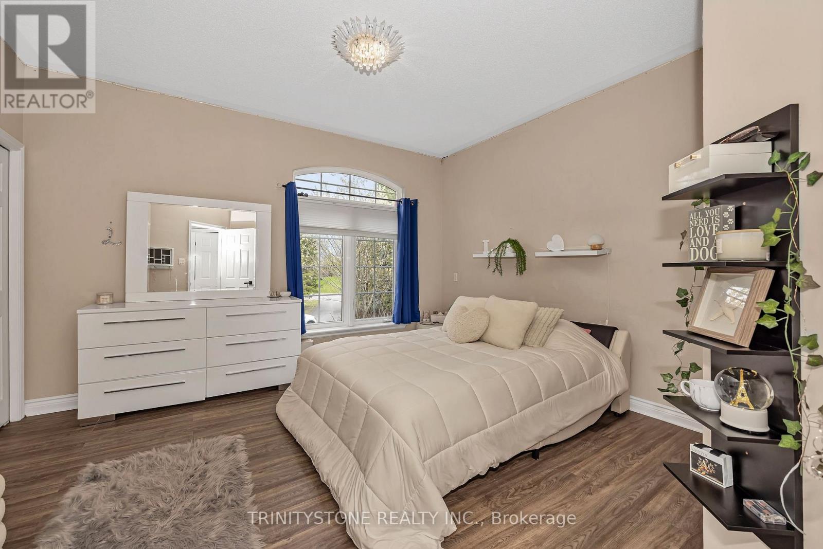 36 SAWGRASS CIRCLE - 18