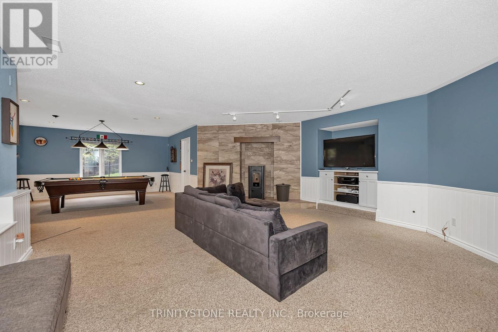 36 SAWGRASS CIRCLE - 24