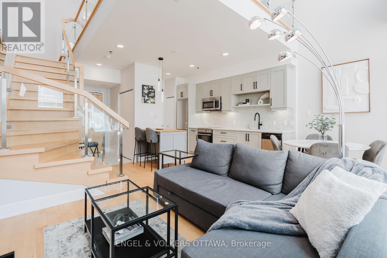 #207 197 LISGAR STREET - 12
