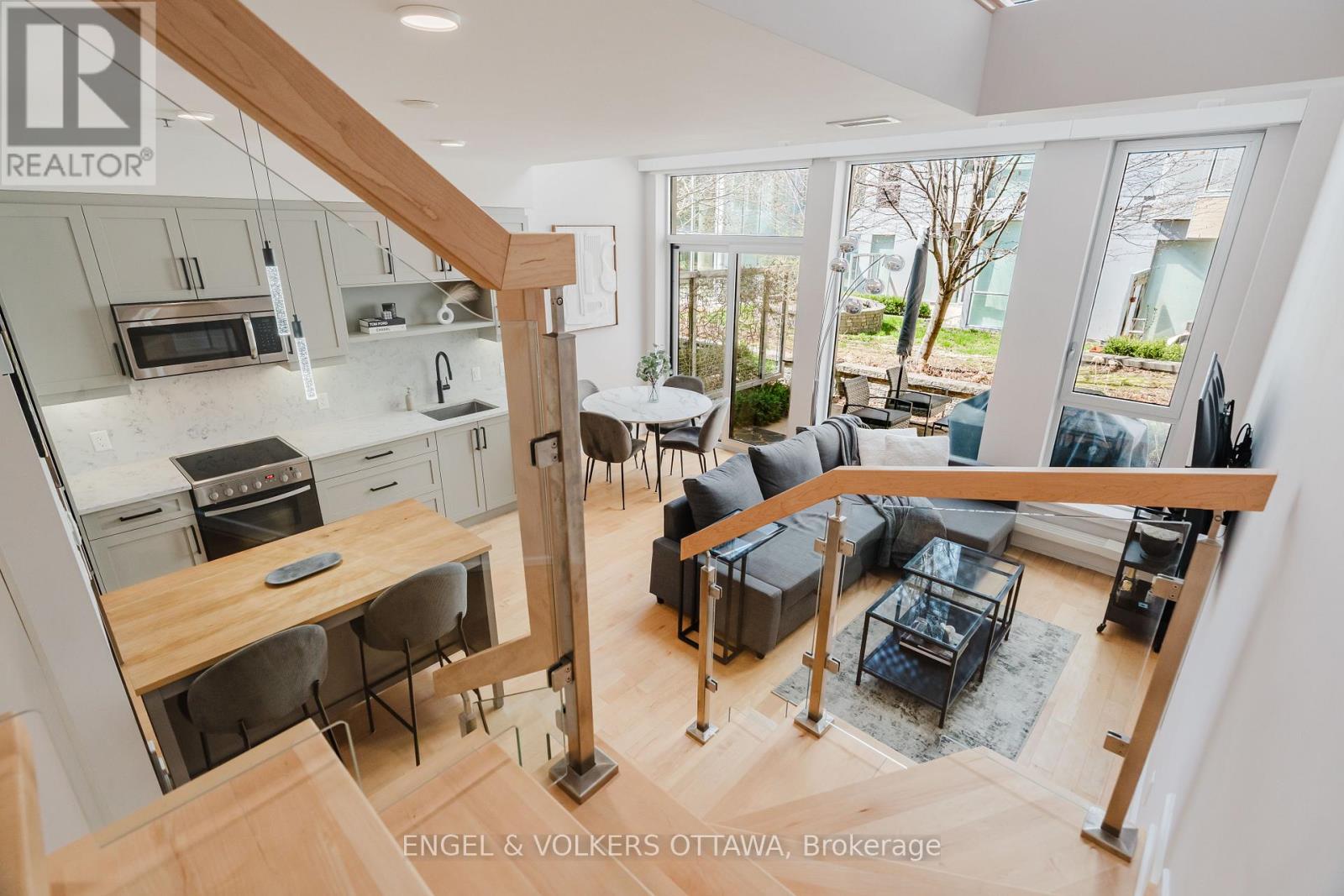 #207 197 LISGAR STREET - 14