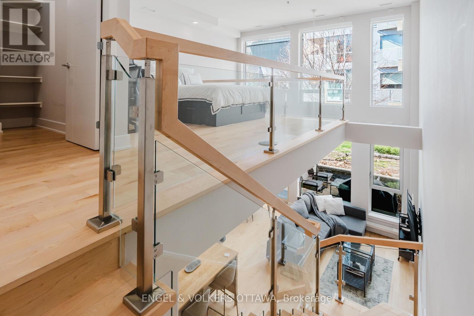 #207 197 LISGAR STREET - 17