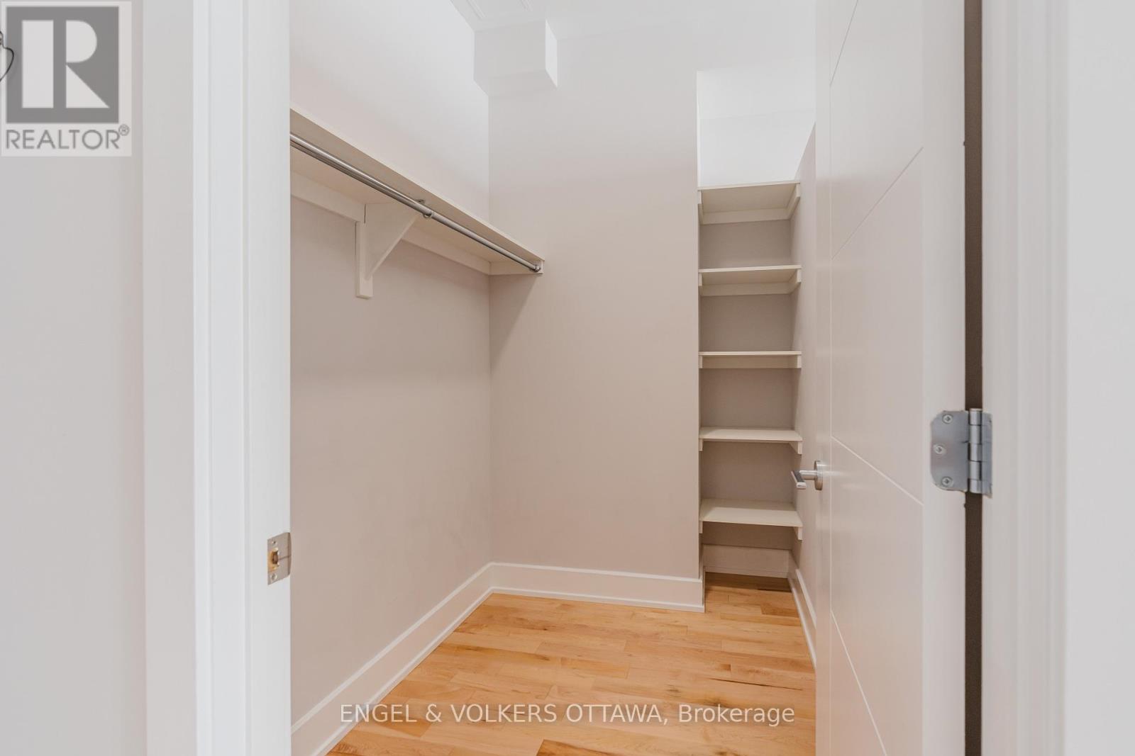 #207 197 LISGAR STREET - 20