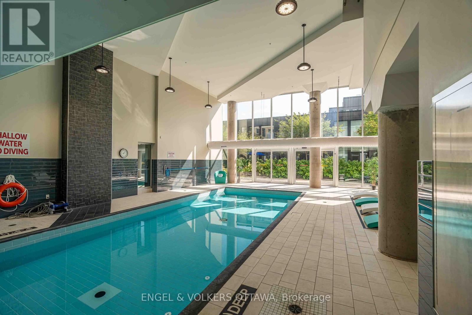 #207 197 LISGAR STREET - 34