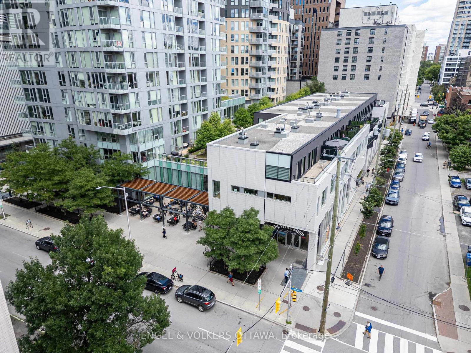 #207 197 LISGAR STREET - 39