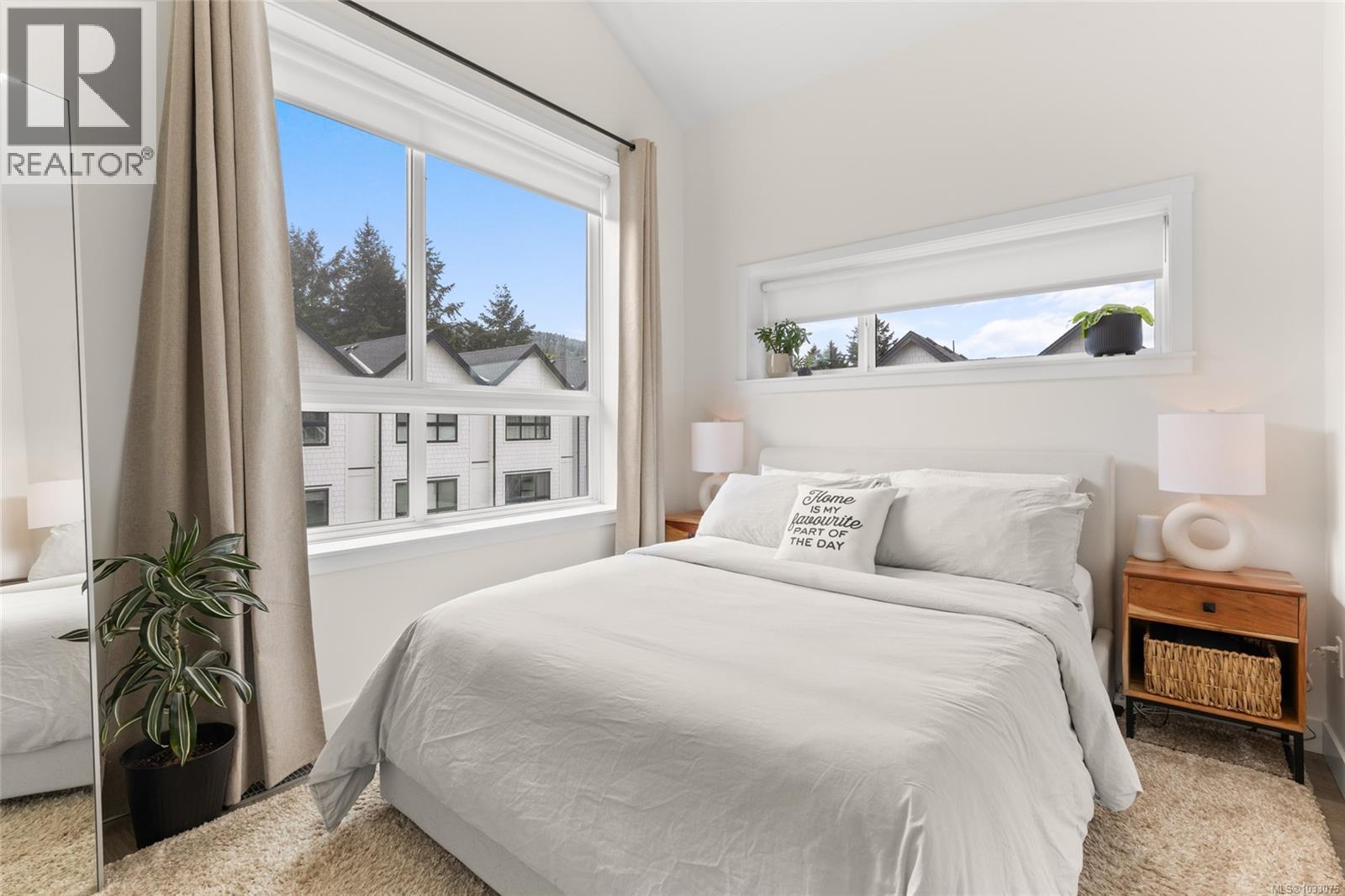 1122 Pullman Close - 10