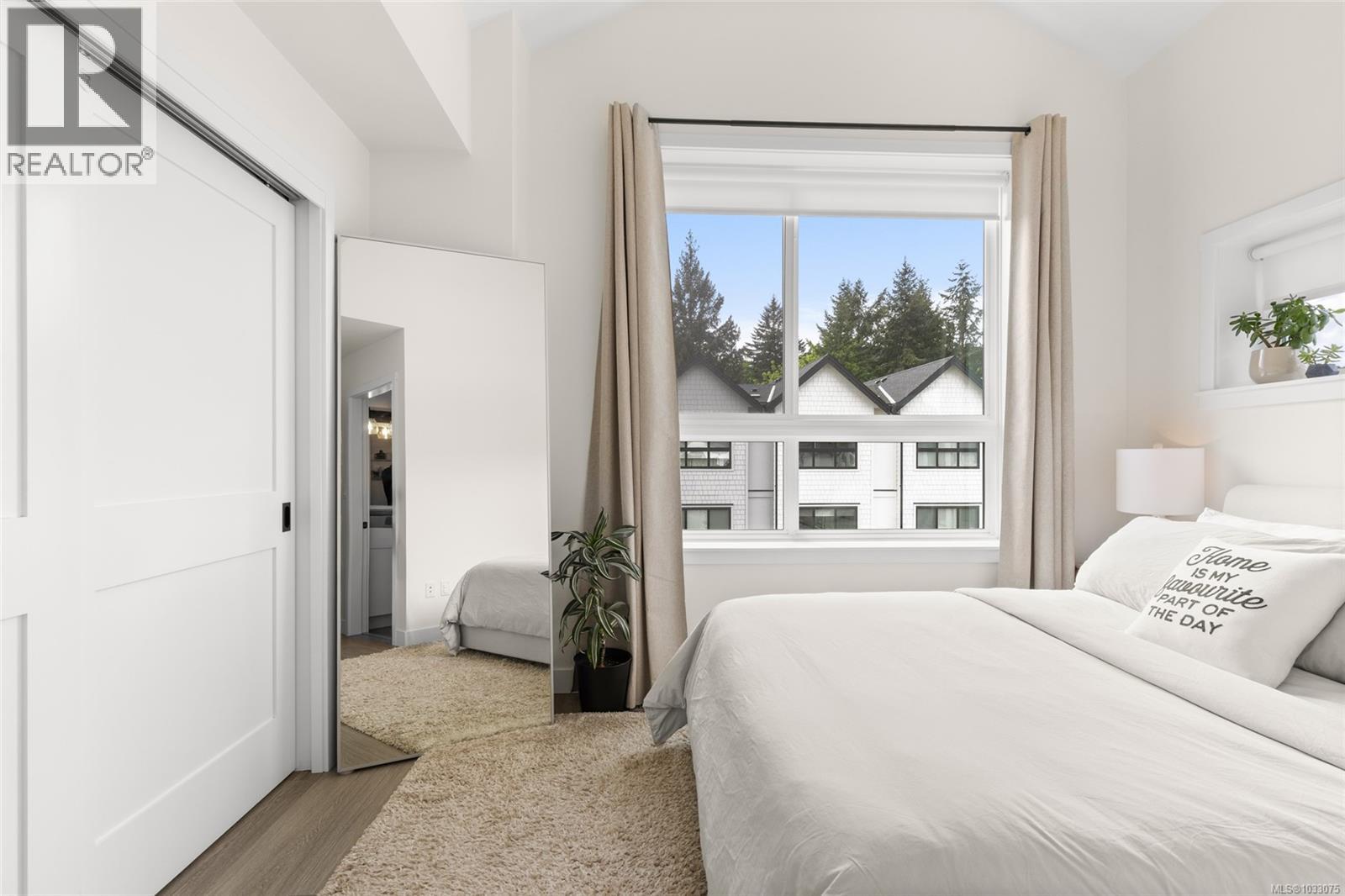1122 Pullman Close - 11