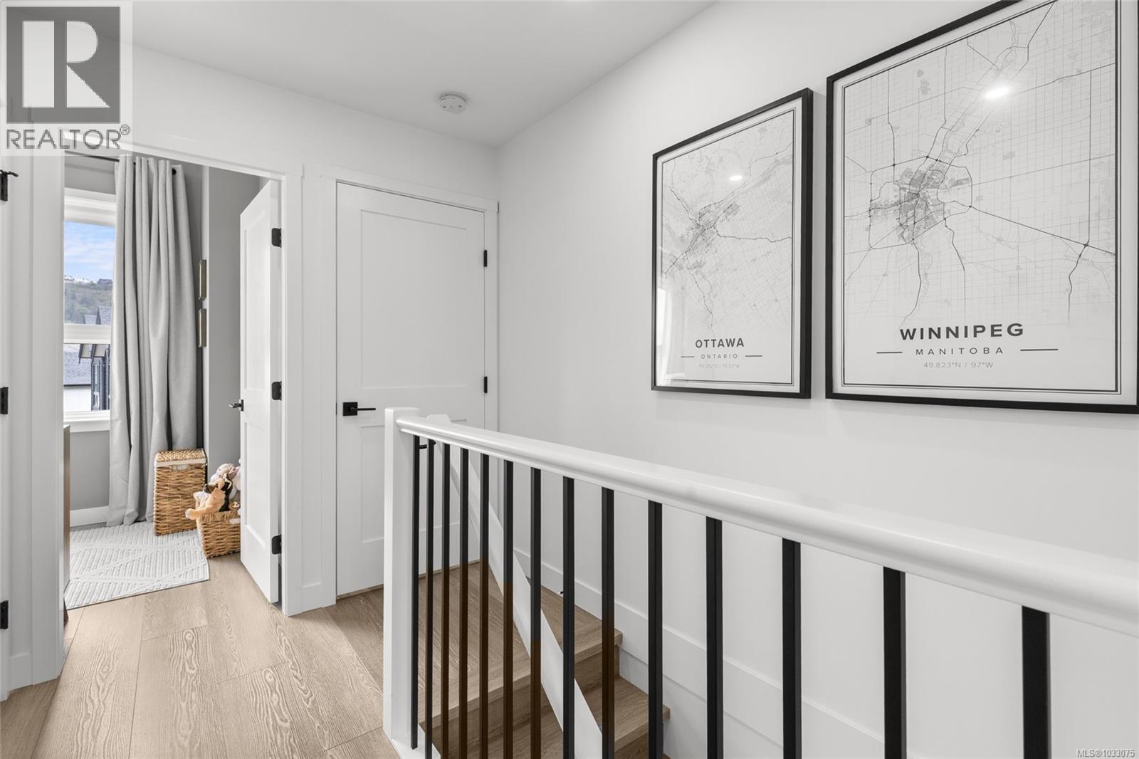 1122 Pullman Close - 17