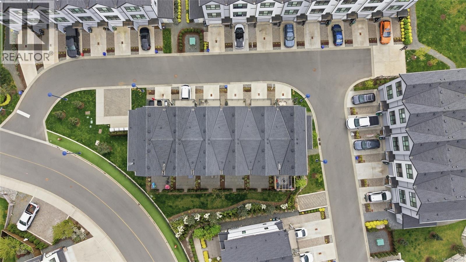 1122 Pullman Close - 28
