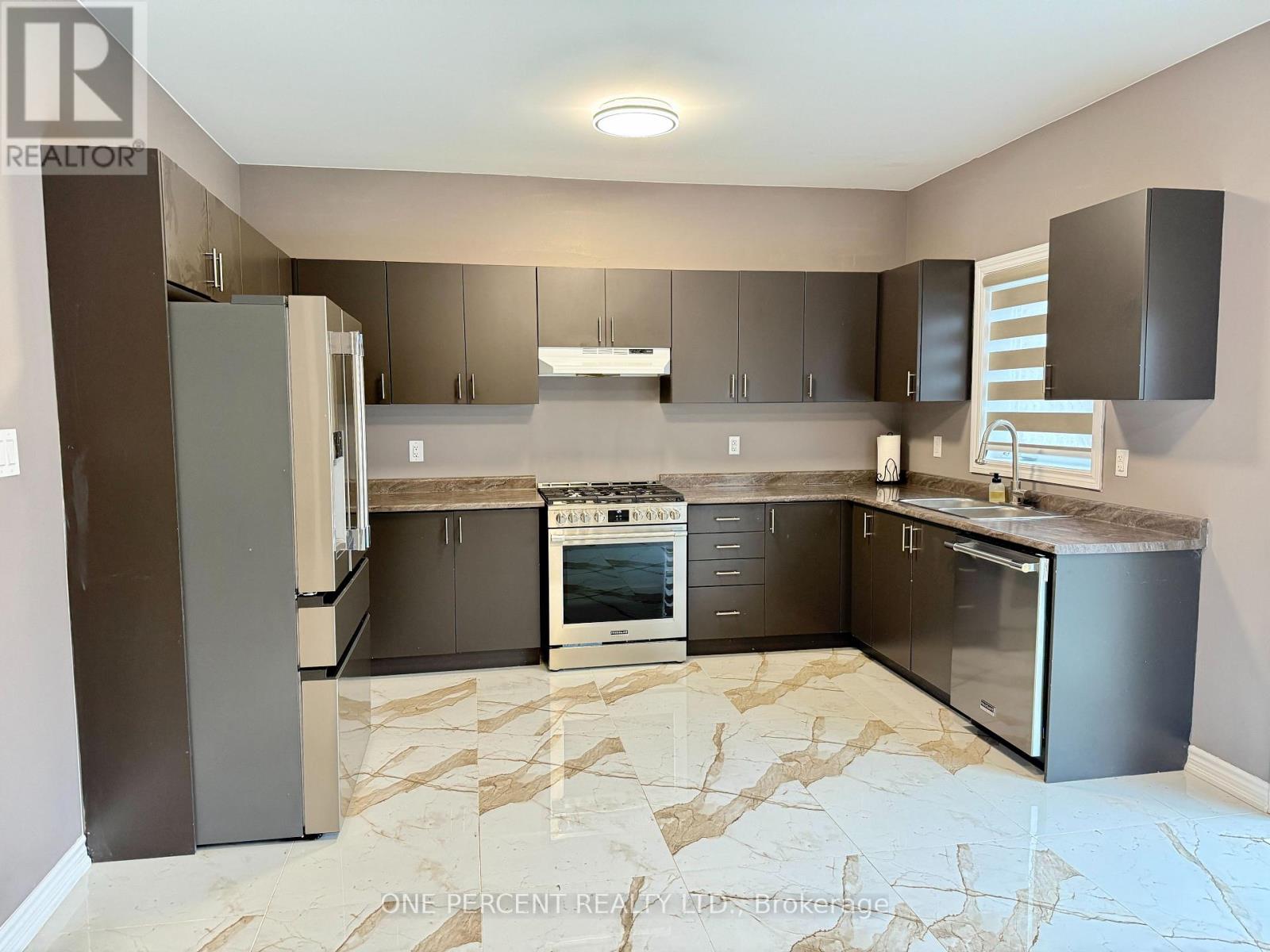 196 WERRY AVENUE - 21