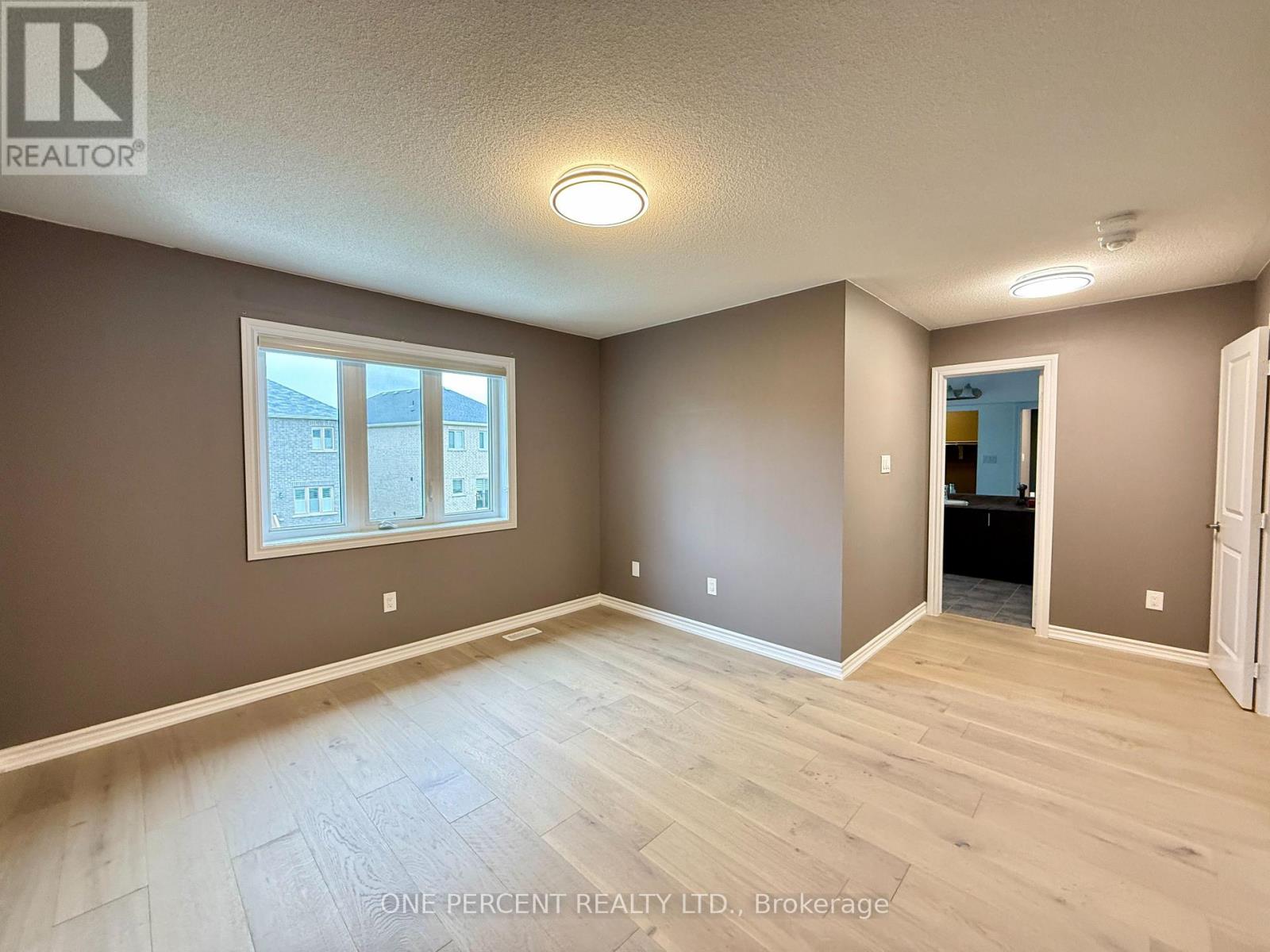 196 WERRY AVENUE - 24