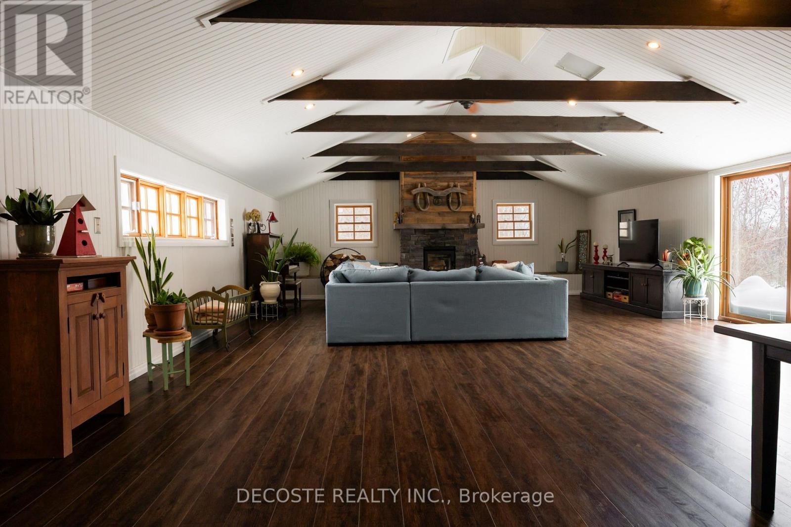 21831 CONC 2 ROAD - 22