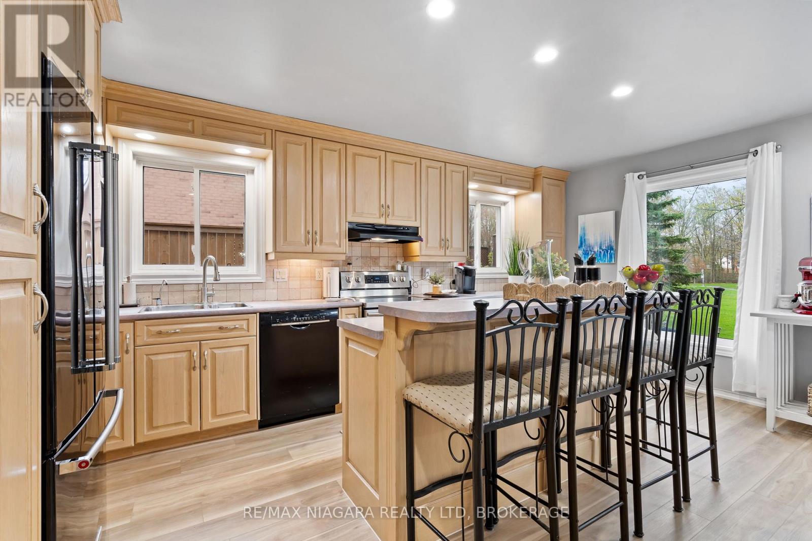 51 WOODRUSH AVENUE - 12