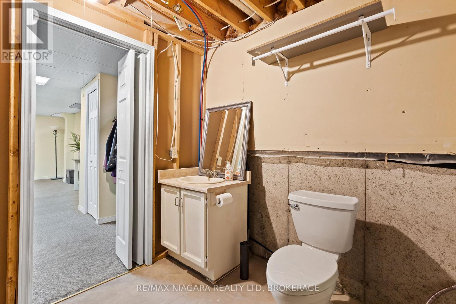 51 WOODRUSH AVENUE - 32
