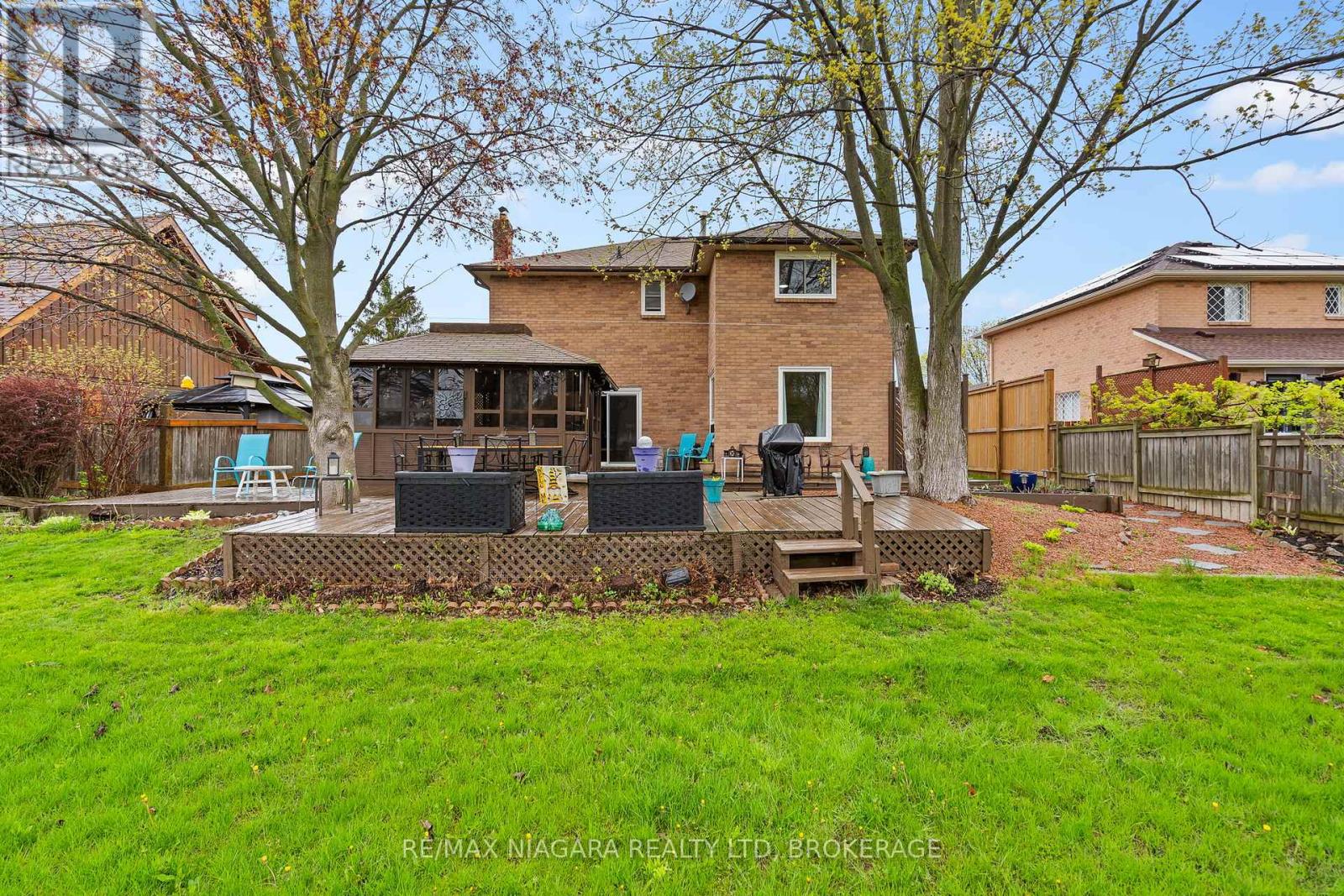 51 WOODRUSH AVENUE - 36