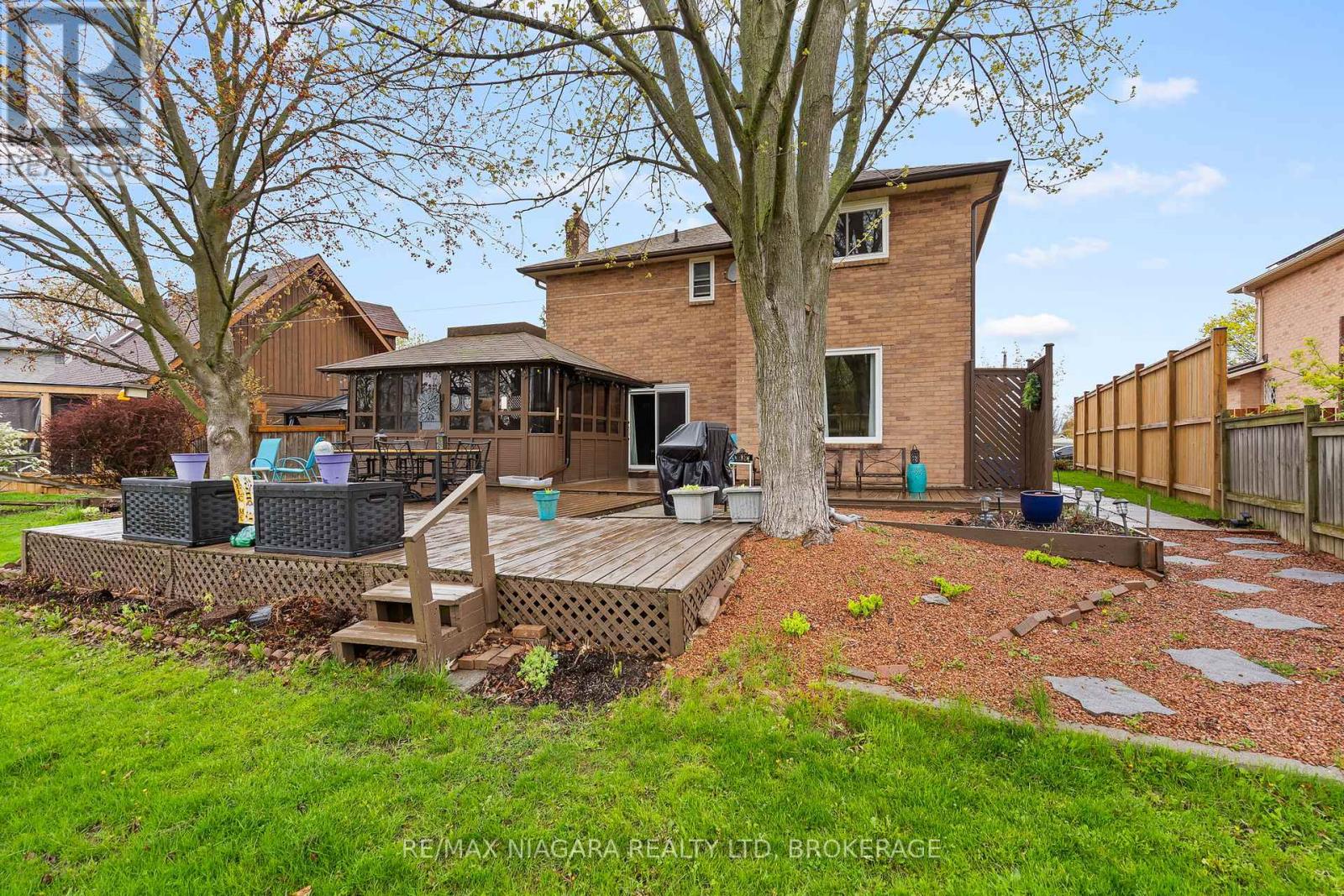51 WOODRUSH AVENUE - 37