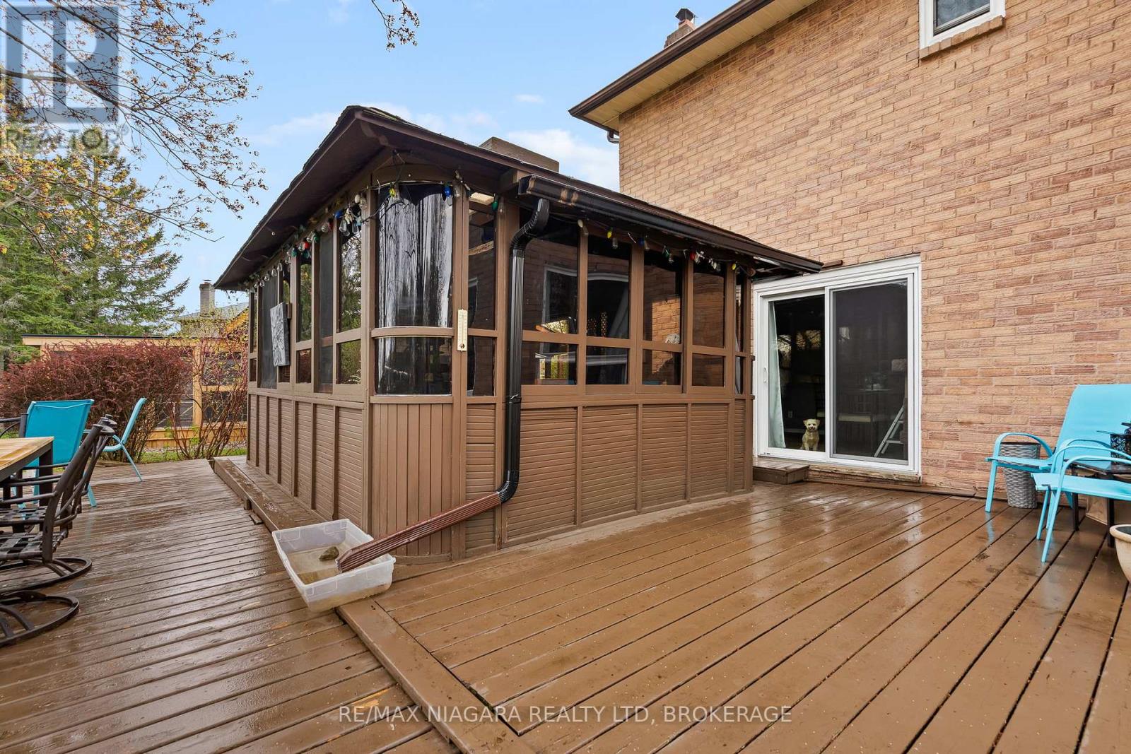 51 WOODRUSH AVENUE - 41
