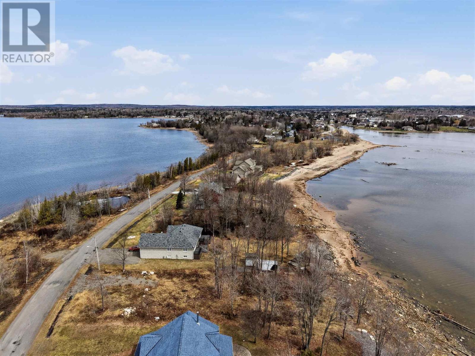 19 Lighthouse Point DR, Thessalon, Ontario, P0R1L0 — Photo 4