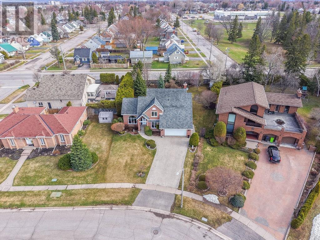 9 Alworth PL, Sault Ste. Marie, Ontario, P6B5W5 — Photo 5