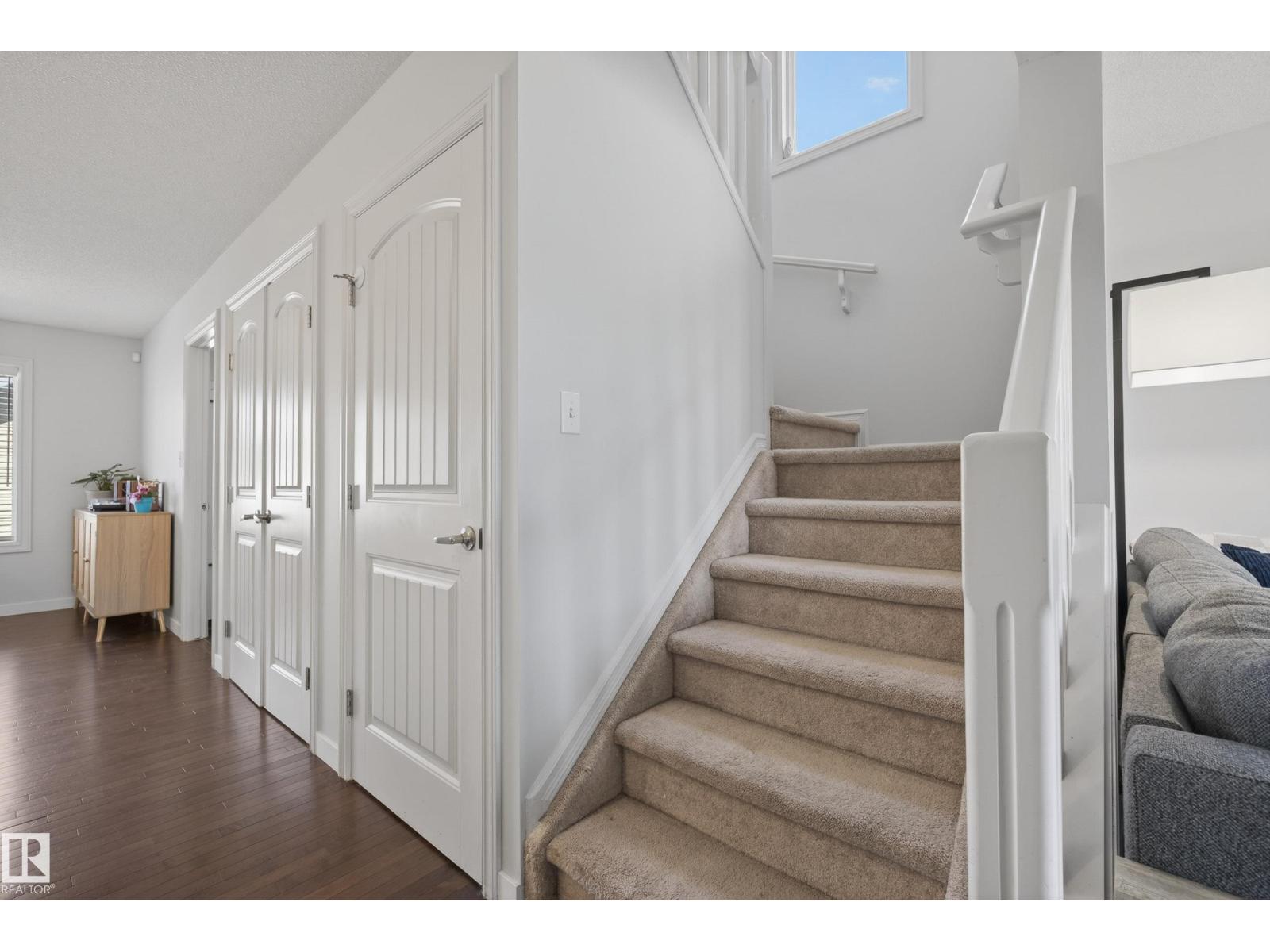 1148 35 AV NW, Edmonton