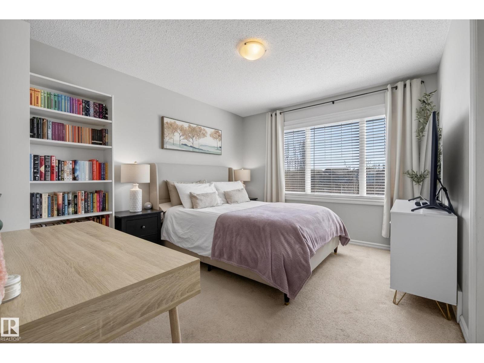 1148 35 AV NW, Edmonton