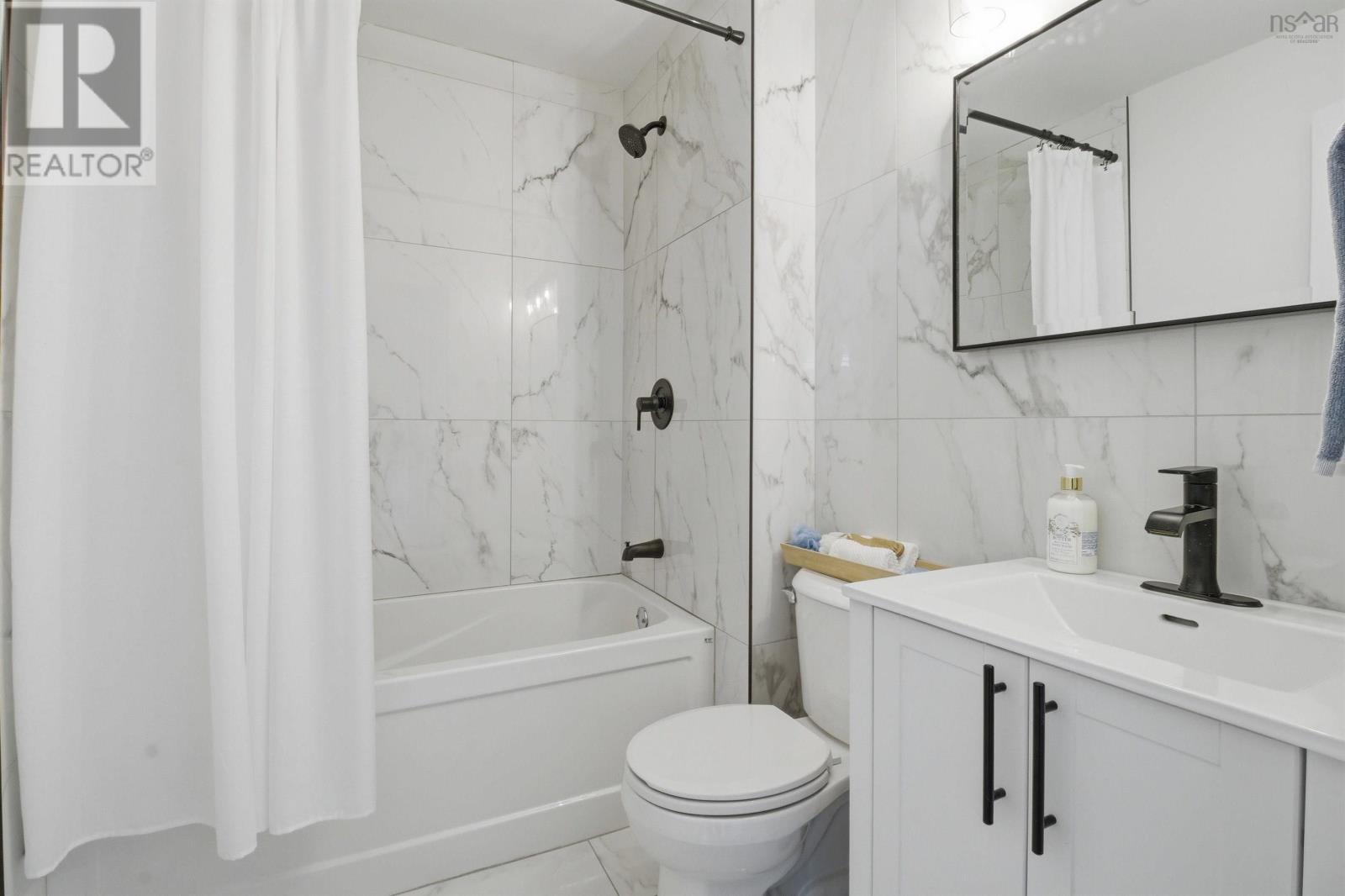 Property 25 of 50 of 1219 Sackville Drive