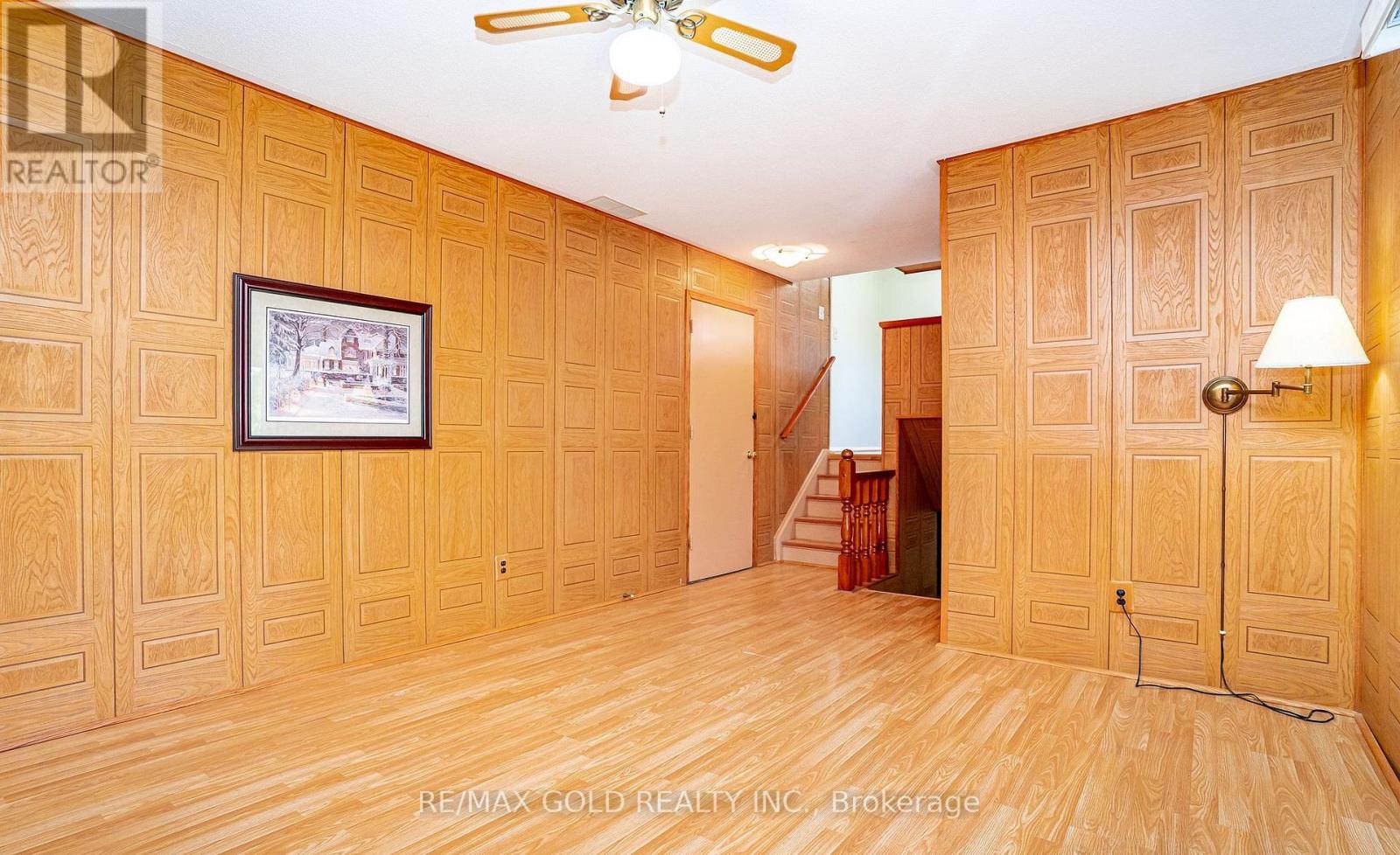 34 DEERFIELD CRESCENT - 29