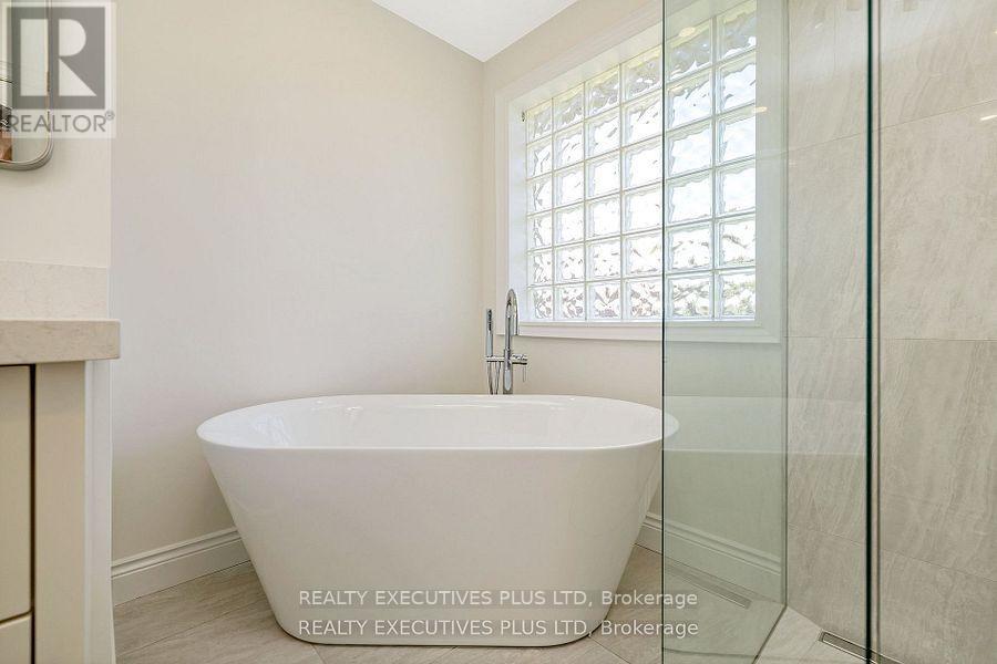 2547 MORRISON AVENUE - 28
