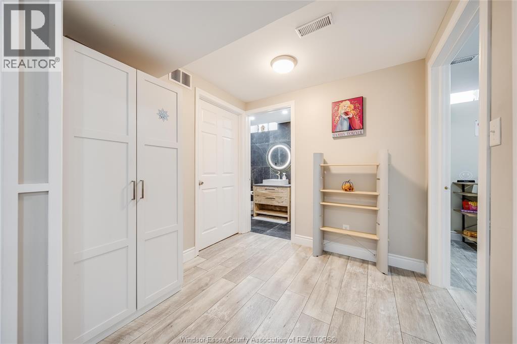 1977 KIRKLAND AVENUE, Windsor, Ontario, N8P1P7 — Photo 43