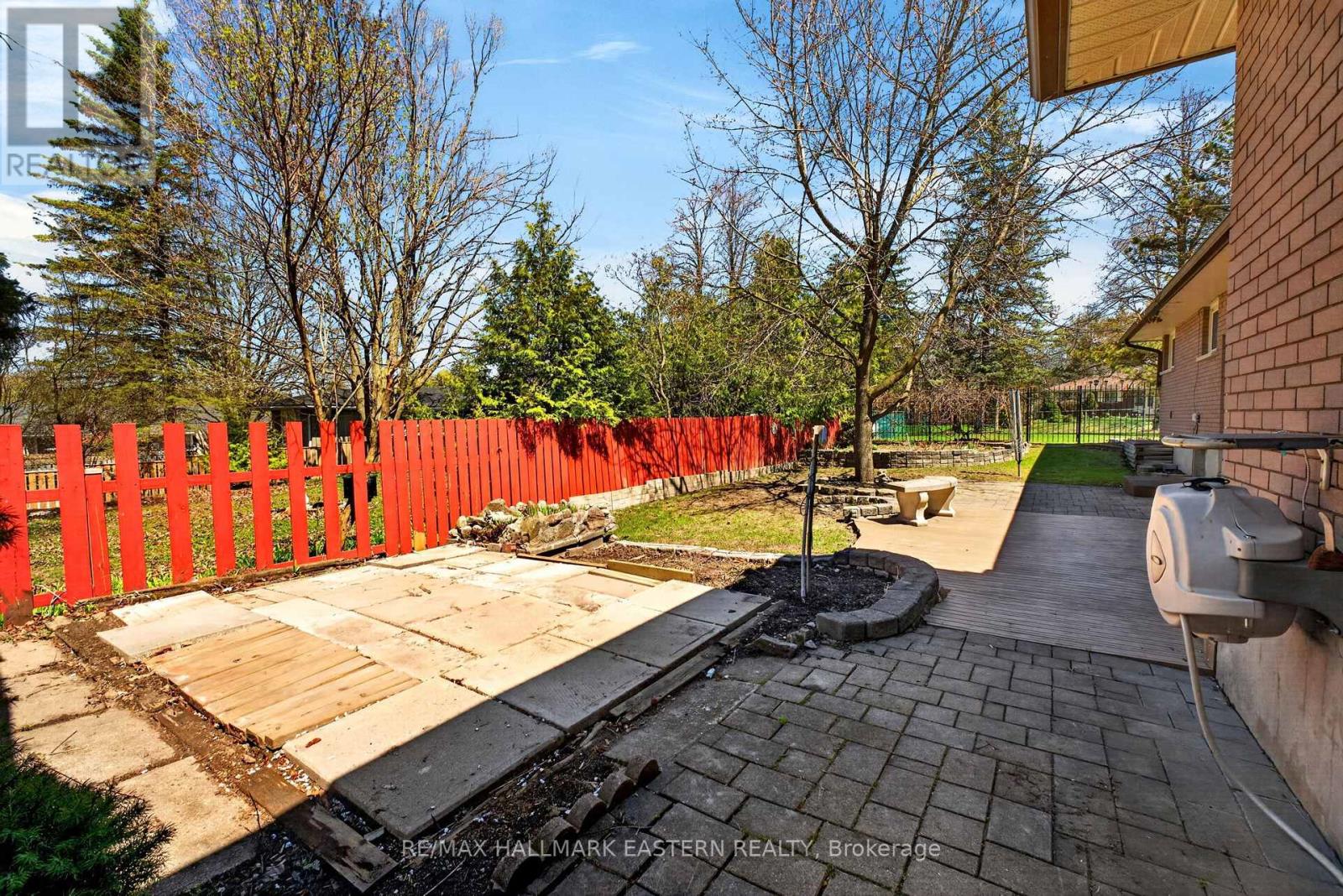 47 SPRINGBROOK DRIVE - 34