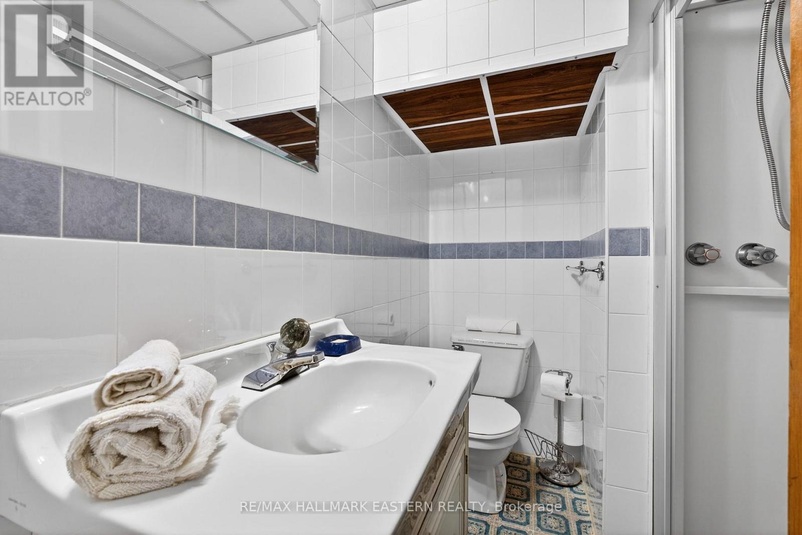 47 SPRINGBROOK DRIVE - 28