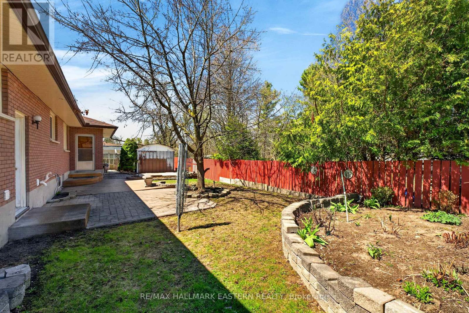 47 SPRINGBROOK DRIVE - 31