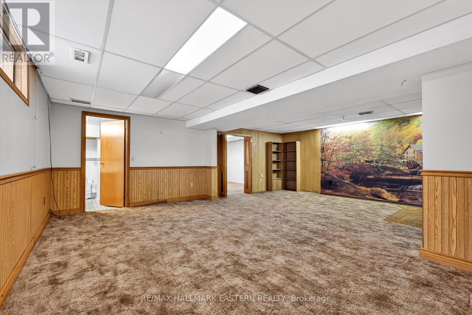 47 SPRINGBROOK DRIVE - 27