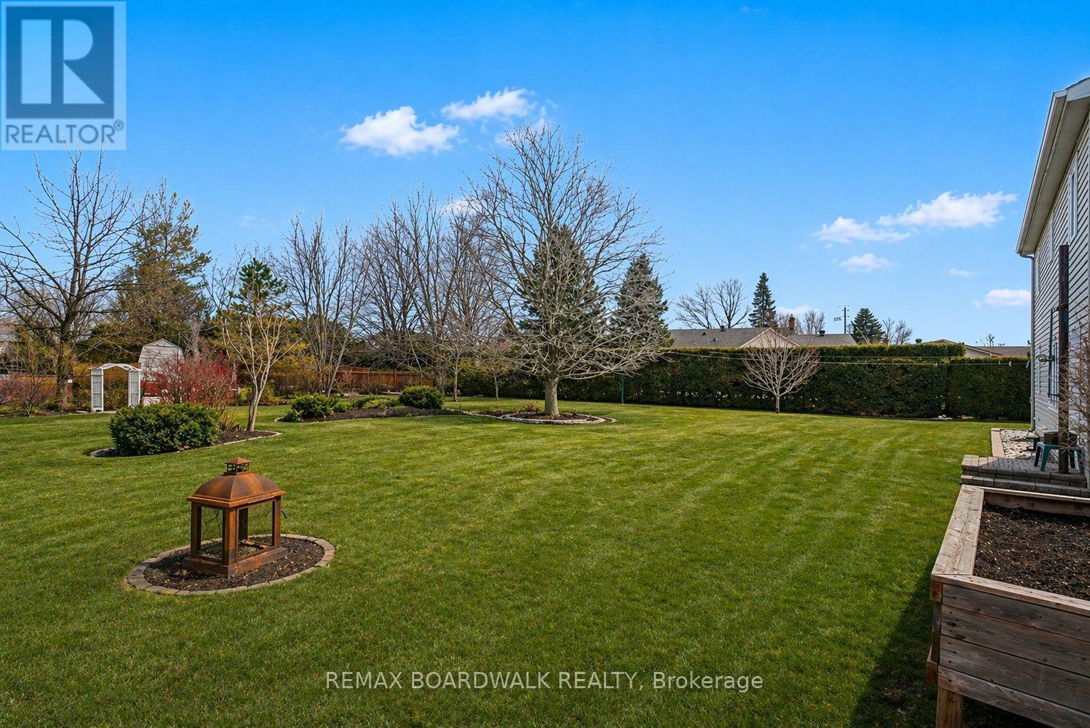 32 FAUCHER BOULEVARD - 32